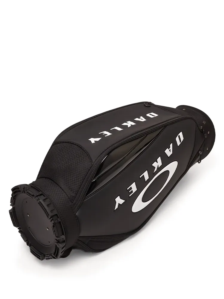 Oakley-18.0-Golf-Bag-Blackout-02__12975.1757902581.webp