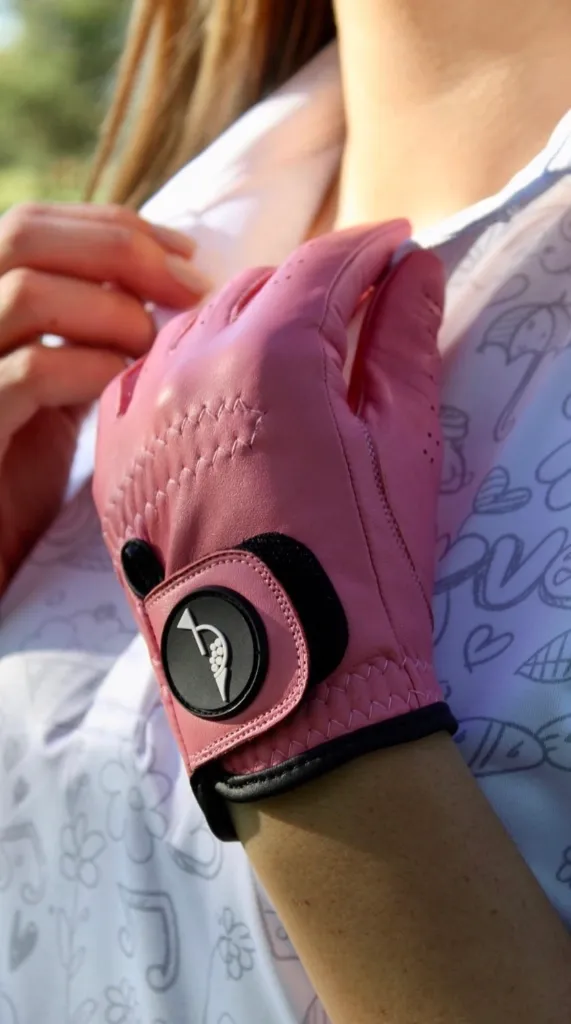 [70995569] Hooked Womens Golf Gloves | Pink (Left, S)